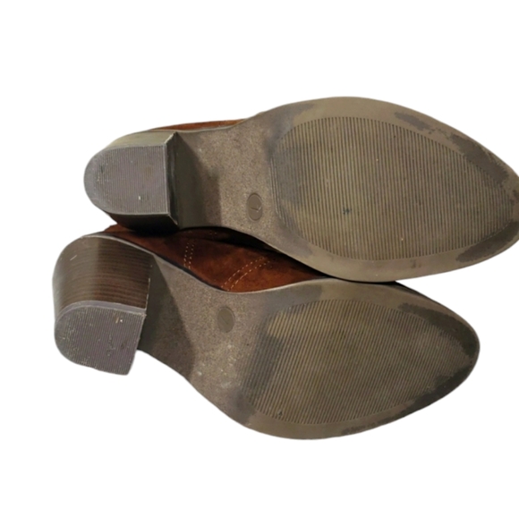 Merona Amazing Brown Suede Heels Boots Women's Size 7 - Picture 8 of 17